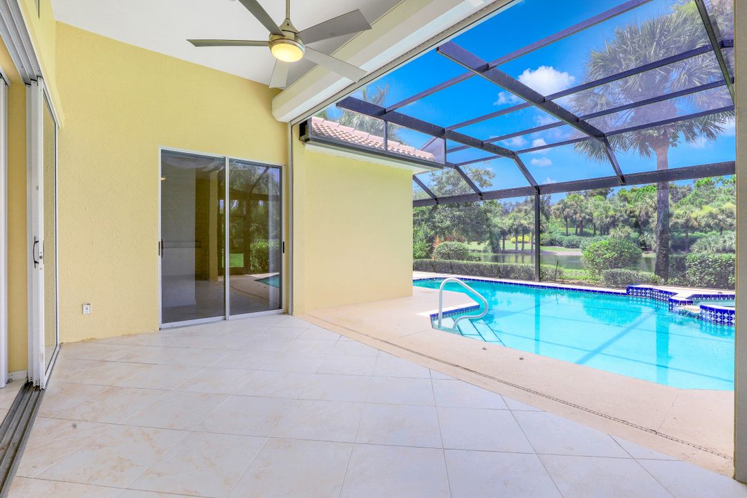 9224 Spring Run Blvd, Bonita Springs, FL 34135