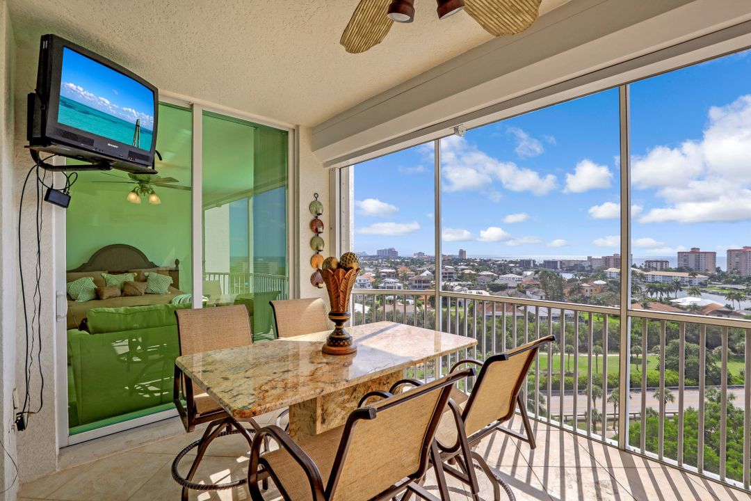 300 Dunes Blvd #1004, Naples, FL 34110