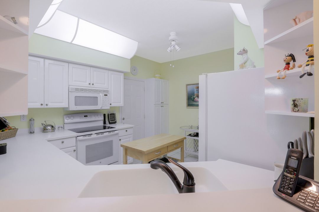 975 Partridge Cir #102, Naples, FL 34104