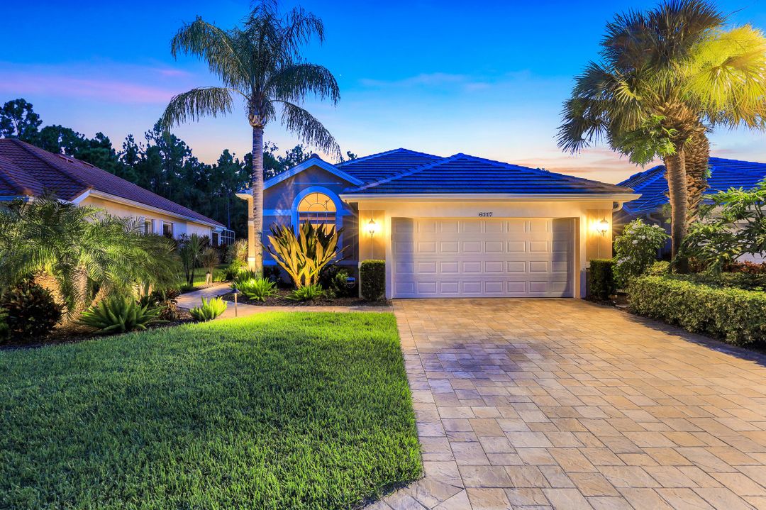 6117 Highwood Park Ln, Naples, FL 34110