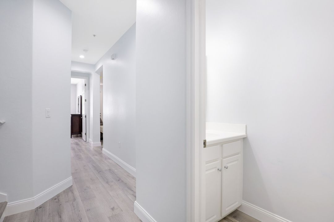 1391 Santiago Cir #902, Naples, FL 34113