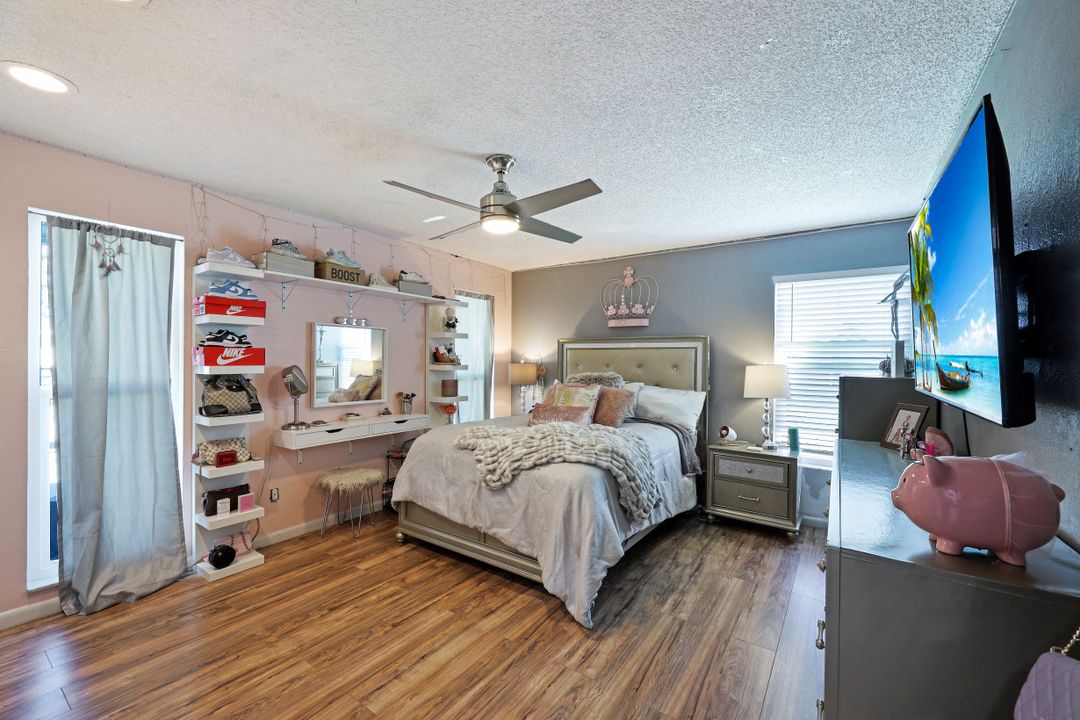 1549 Braeburn Rd, Fort Myers, FL 33919