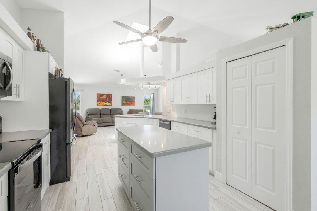 27329 Rue De Paix, Bonita Springs, FL 34135