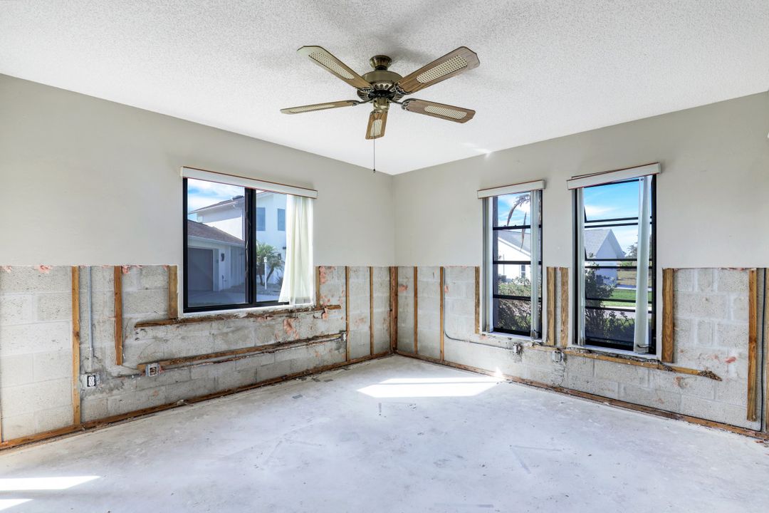 20637 Porthole Ct, Estero, FL 33928