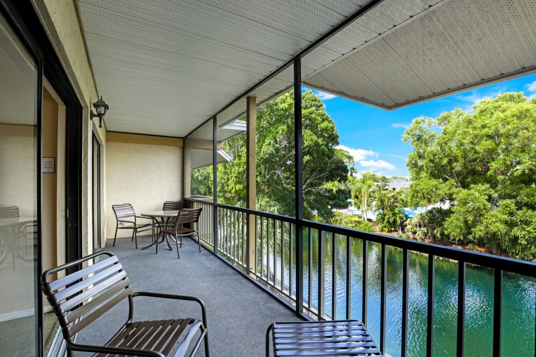 600 Neapolitan Way #346, Naples, FL 34103