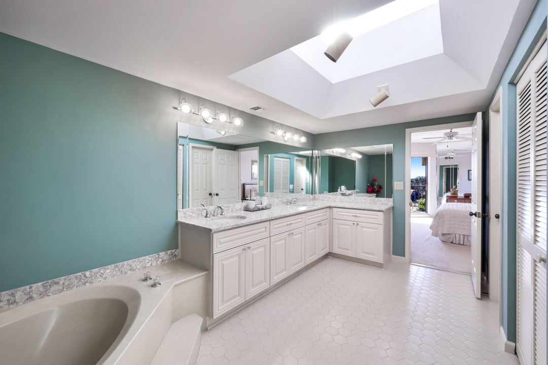 6360 Pelican Bay Blvd #PH 2C, Naples, FL 34108