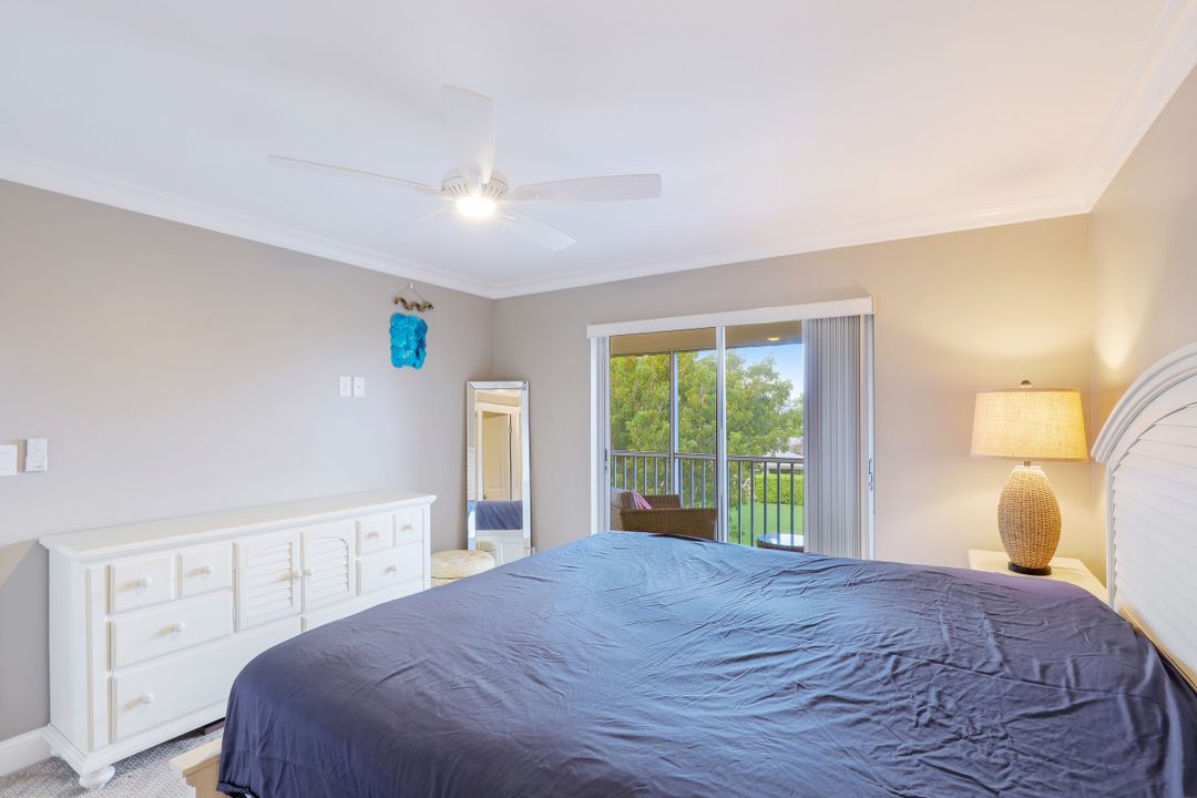 3150 Binnacle Dr #319, Naples, FL 34103