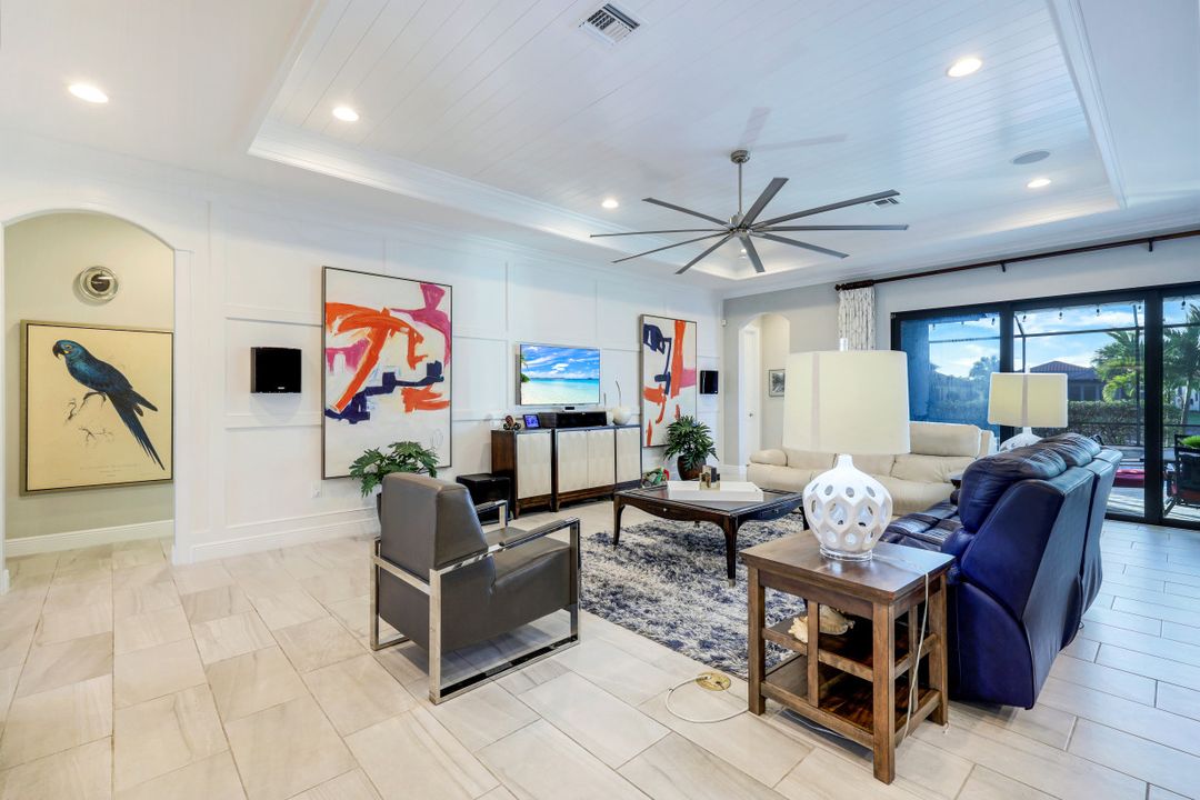 11866 White Stone Dr, Fort Myers, FL 33913