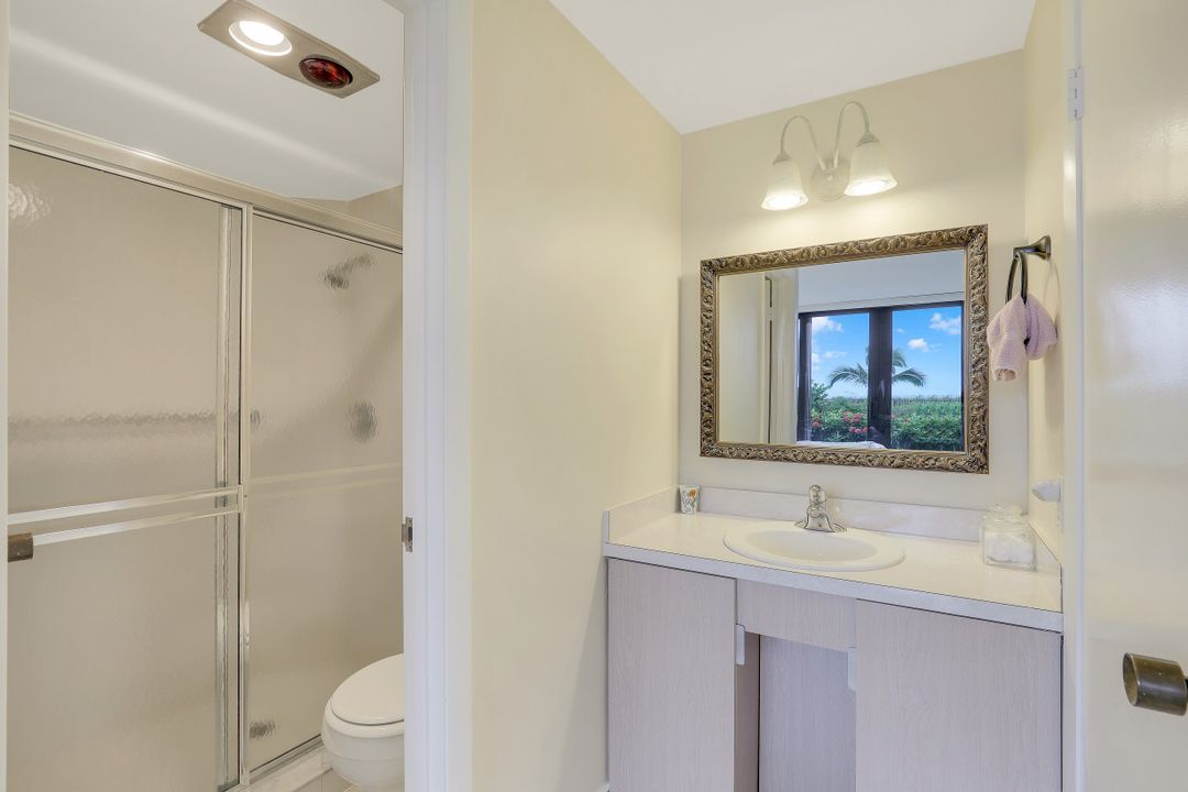 180 Seaview Ct #115, Marco Island, FL 34145