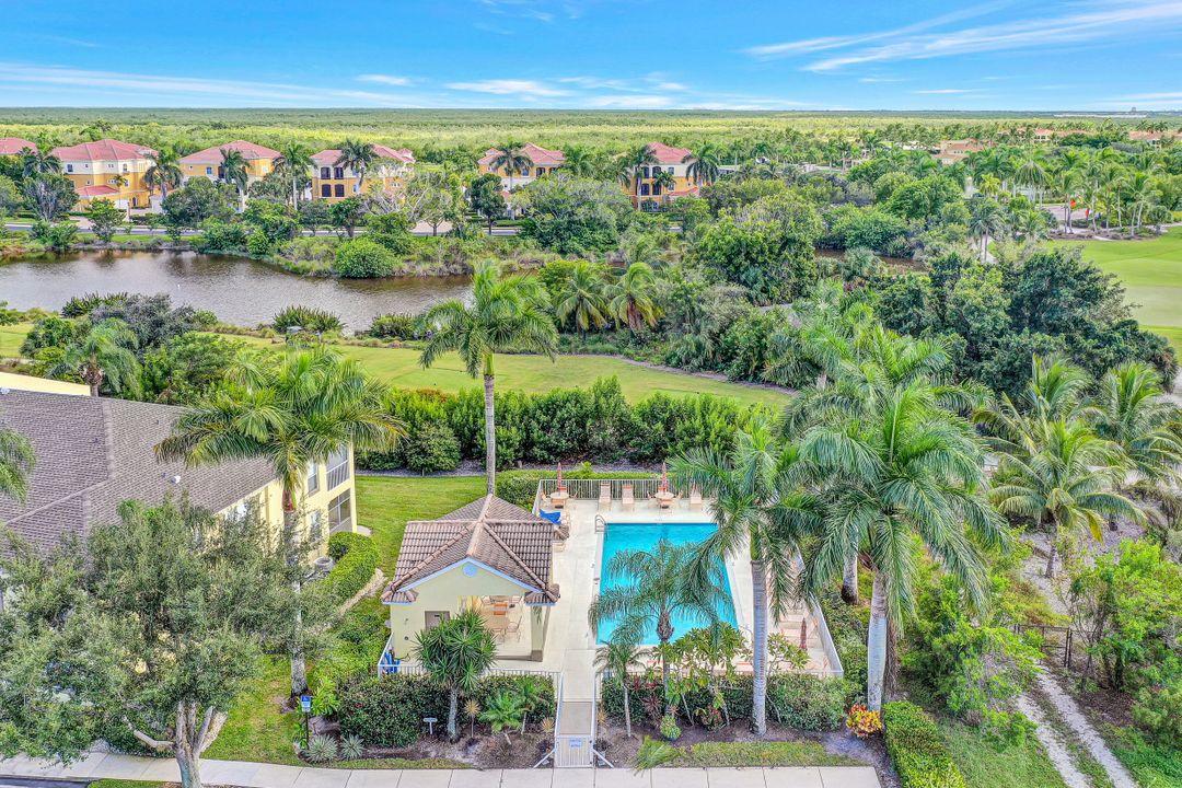 1006 Mainsail Dr #222, Naples, FL 34114