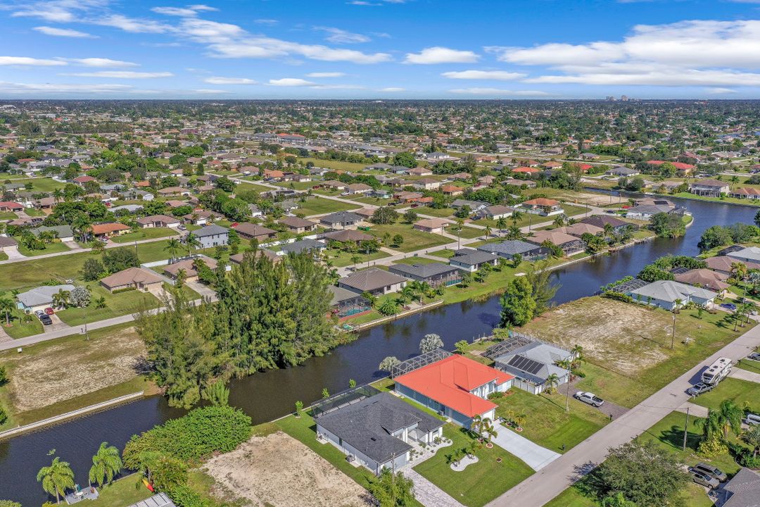 1001 SW 37th St, Cape Coral, FL 33914