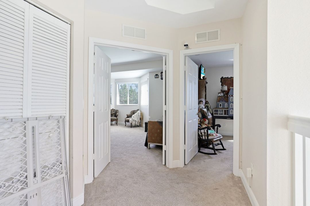 1697 Birdie Dr, Naples, FL 34120