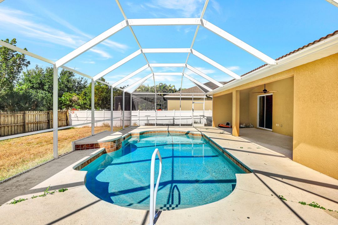 2538 SW 35th Ln, Cape Coral, FL 33914