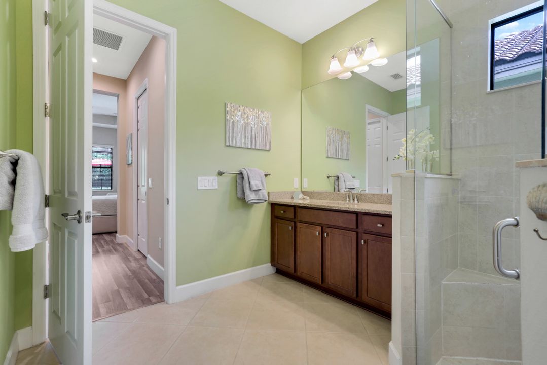 9097 Isla Bella Cir, Bonita Springs, FL 34135