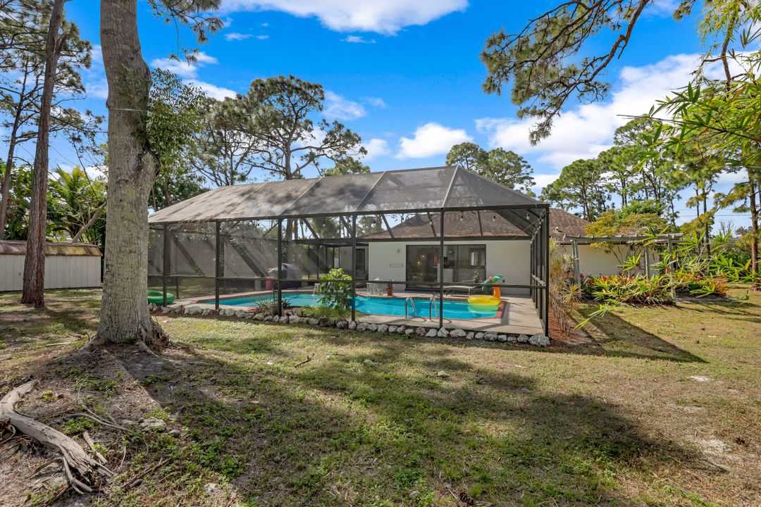 6640 Trail Blvd, Naples, FL 34108