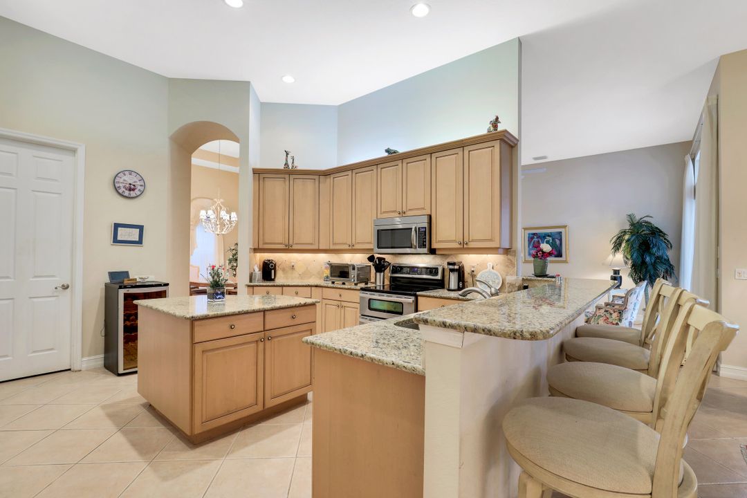 1514 Serenity Cir, Naples, FL 34110