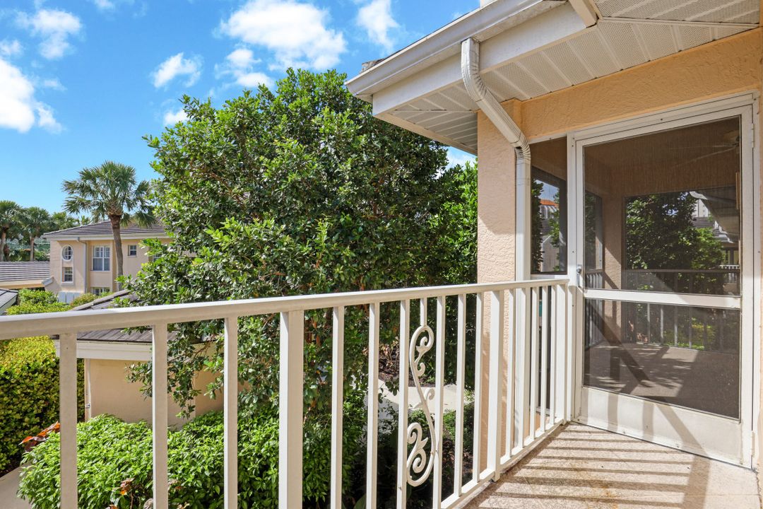 5635 Turtle Bay Dr #12, Naples, FL 34108