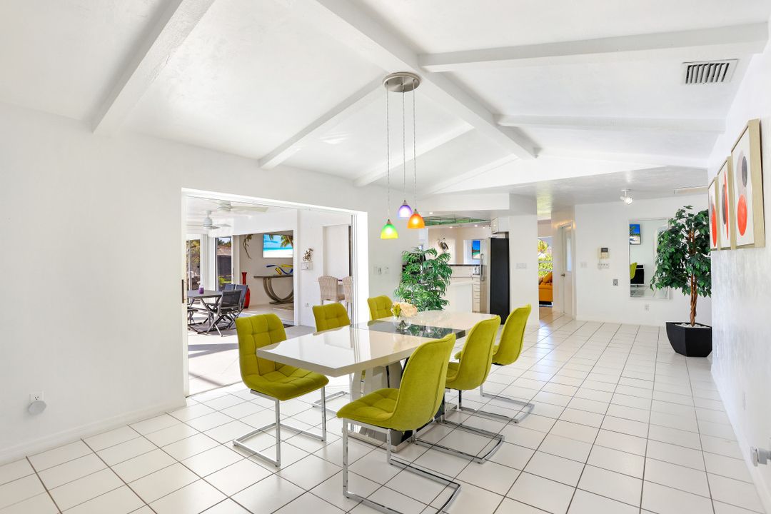 1144 Lincoln Ct, Cape Coral, FL 33904