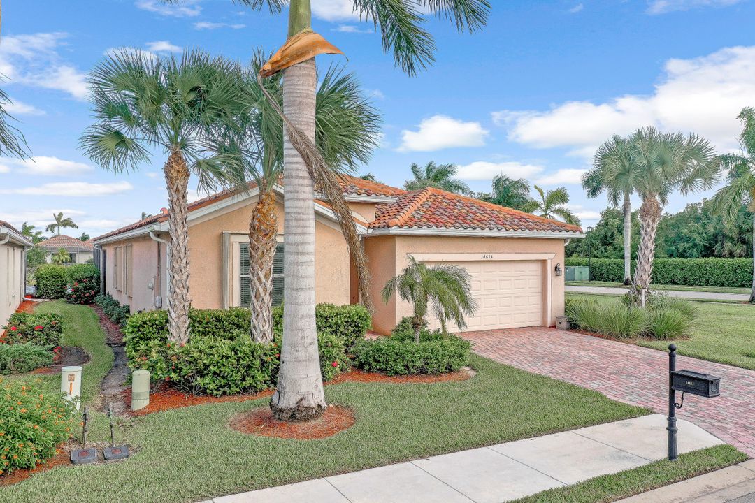 14615 Fern Lake Ct, Naples, FL 34114