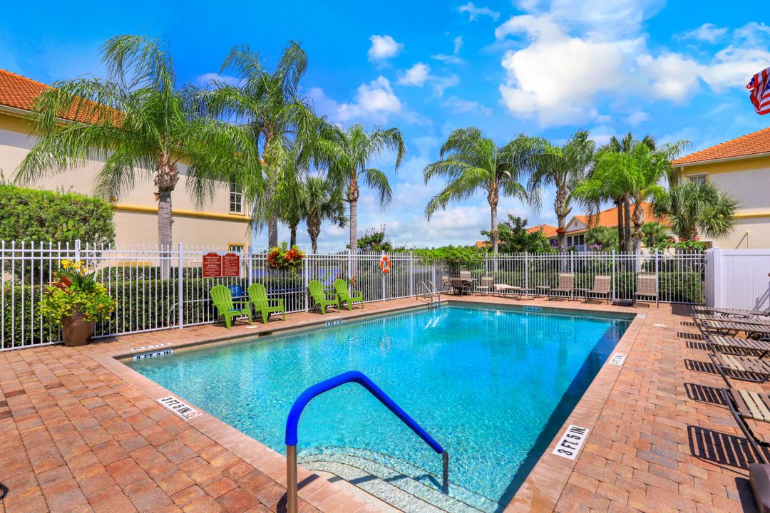 7874 Clemson St #202, Naples, FL 34104