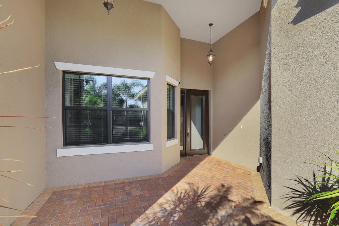 13459 Sumter Ln, Naples, FL 34109