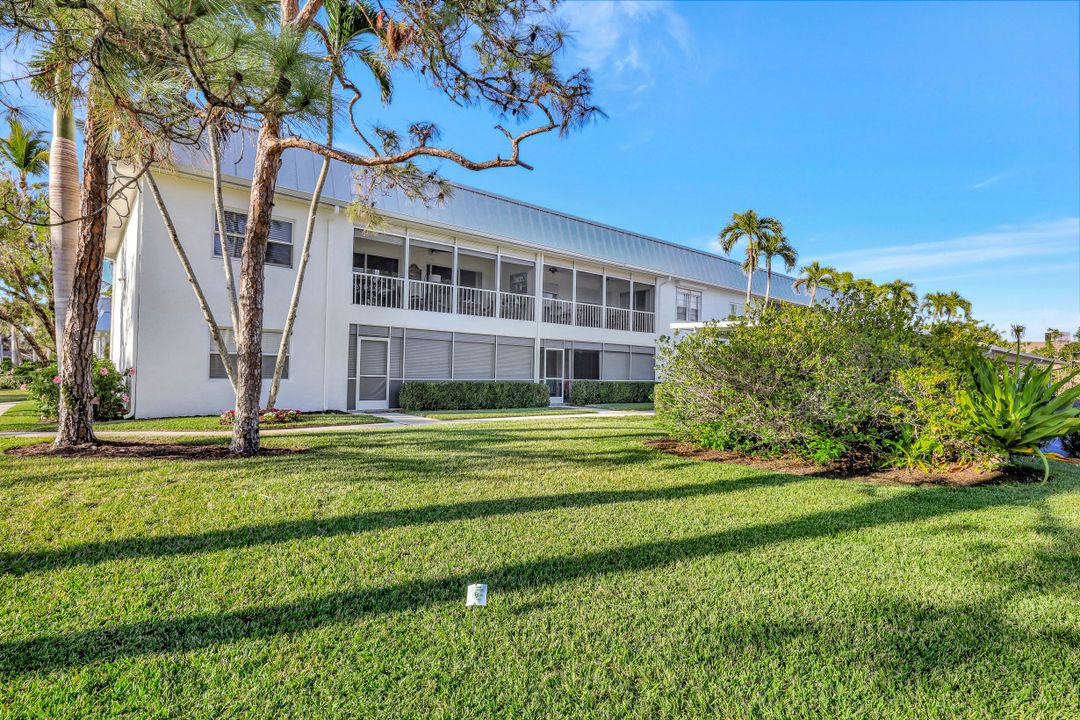 4100 Belair Ln #204, Naples, FL 34103