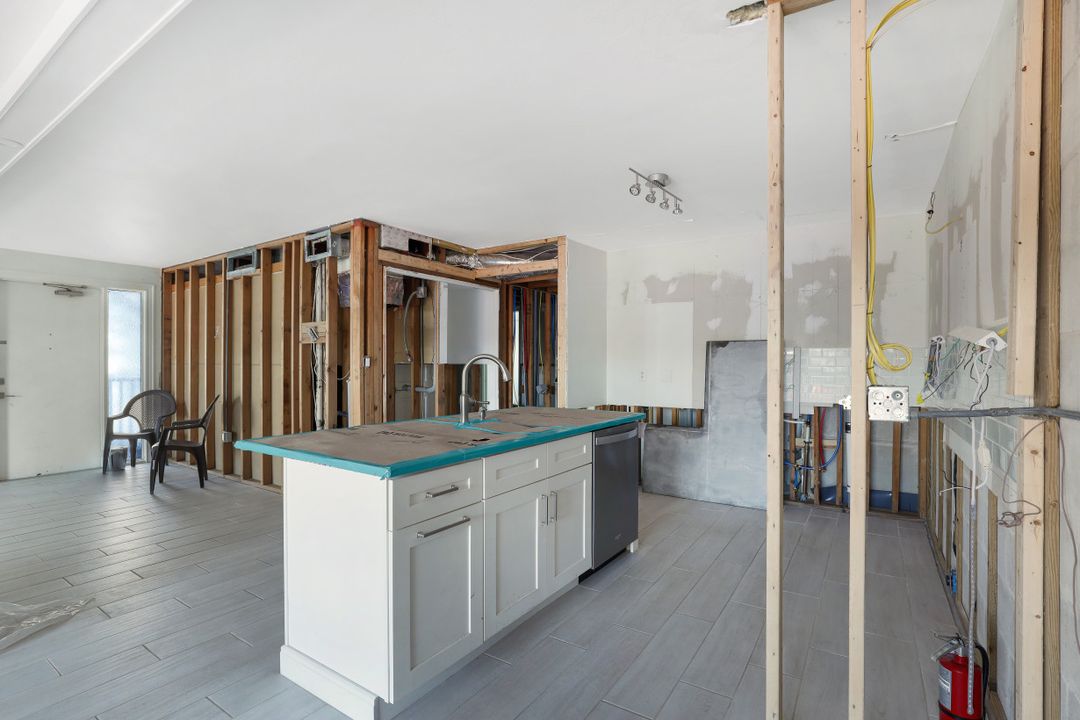 1341 Middle Gulf Dr #1A, Sanibel, FL 33957