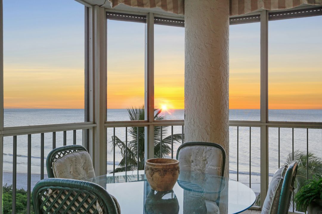 4951 Gulf Shore Blvd #302, Naples, FL 34103