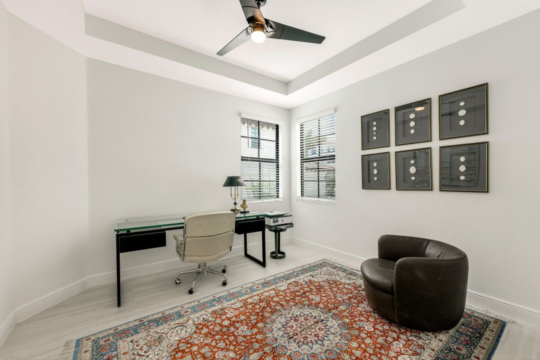 16348 Viansa Wy, Naples, FL 34110