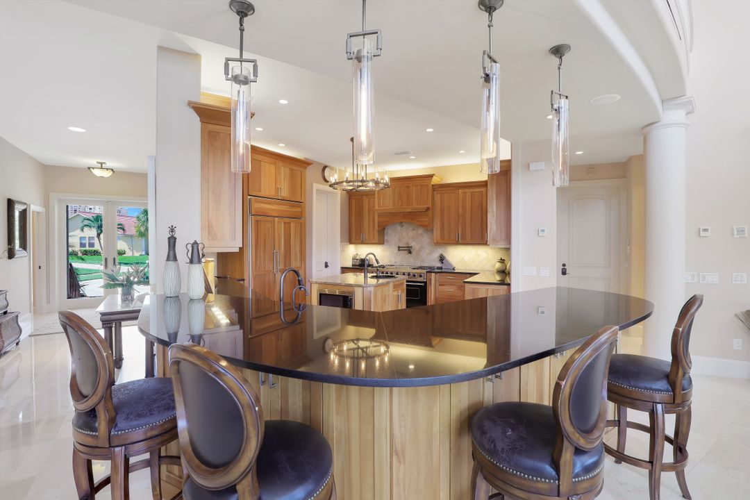 940 Tulip Ct, Marco Island, FL 34145