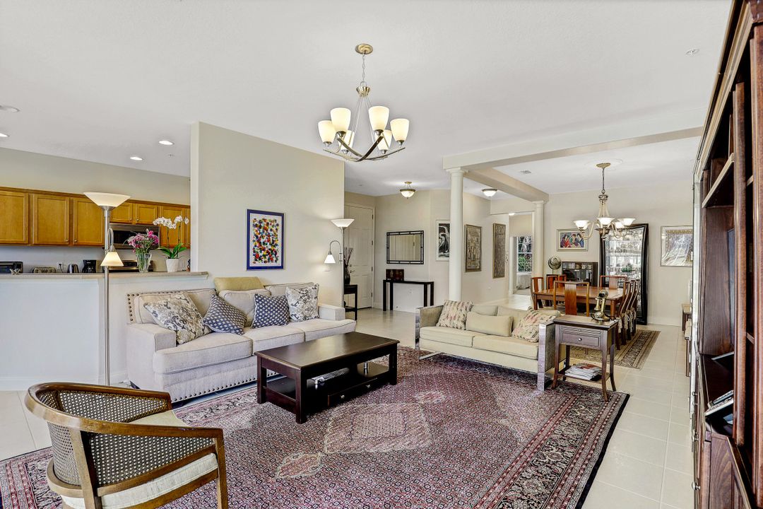 4600 Winged Foot Ct #104, Naples, FL 34112