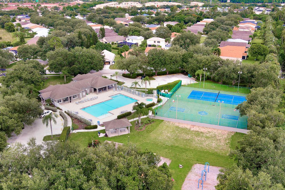 9191 Pittsburgh Blvd, Fort Myers, FL 33967