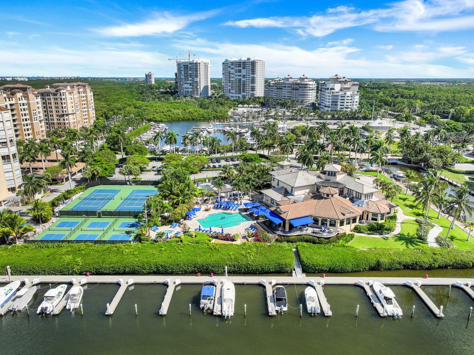435 Dockside Dr #PH-02, Naples, FL 34110