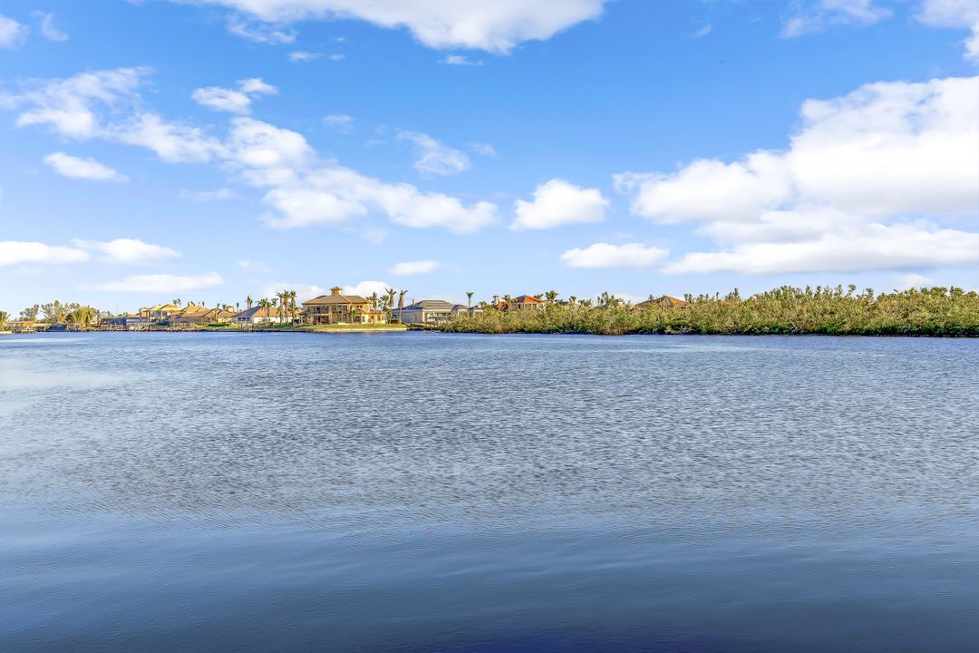 4234 NW 10th St, Cape Coral, FL 33993