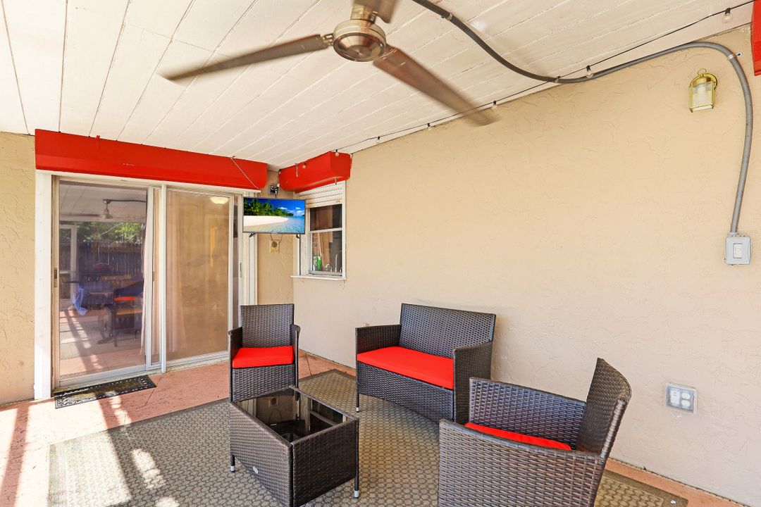 2690 64th St SW, Naples, FL 34105