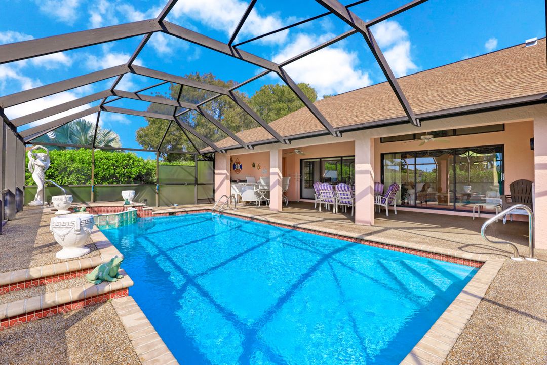 5208 SW 9th Pl, Cape Coral, FL 33914