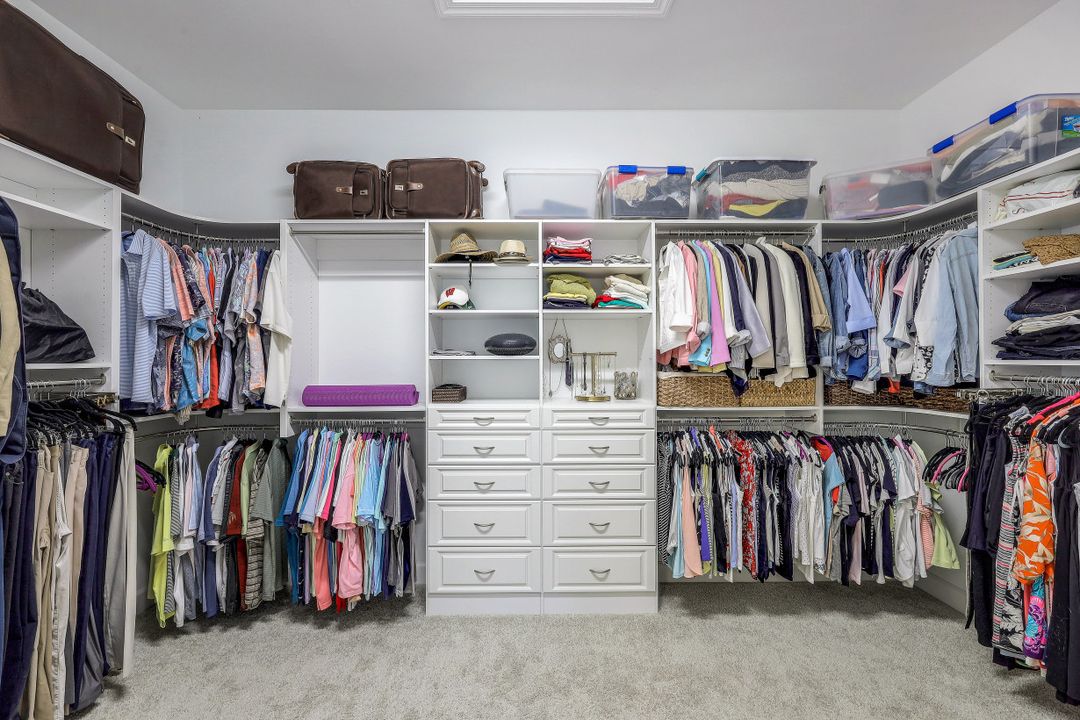 3274 Belon Ln, Naples, FL 34114