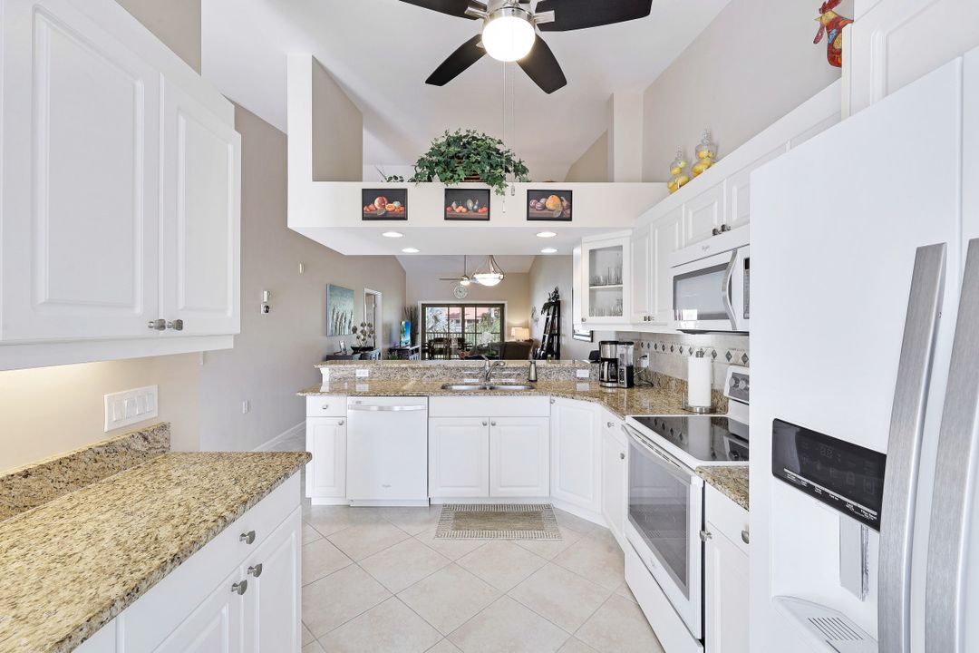 2365 Bayou Ln #4, Naples, FL 34112