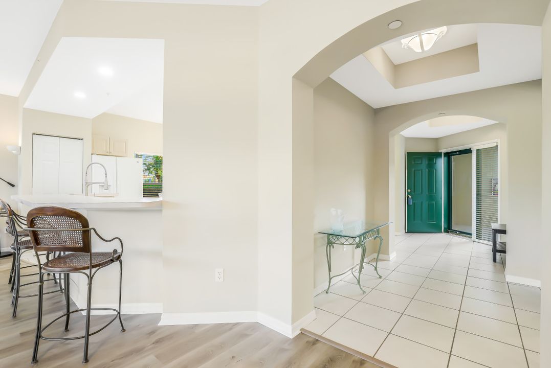 5115 Cobble Creek Ct #D-104, Naples, FL 34110