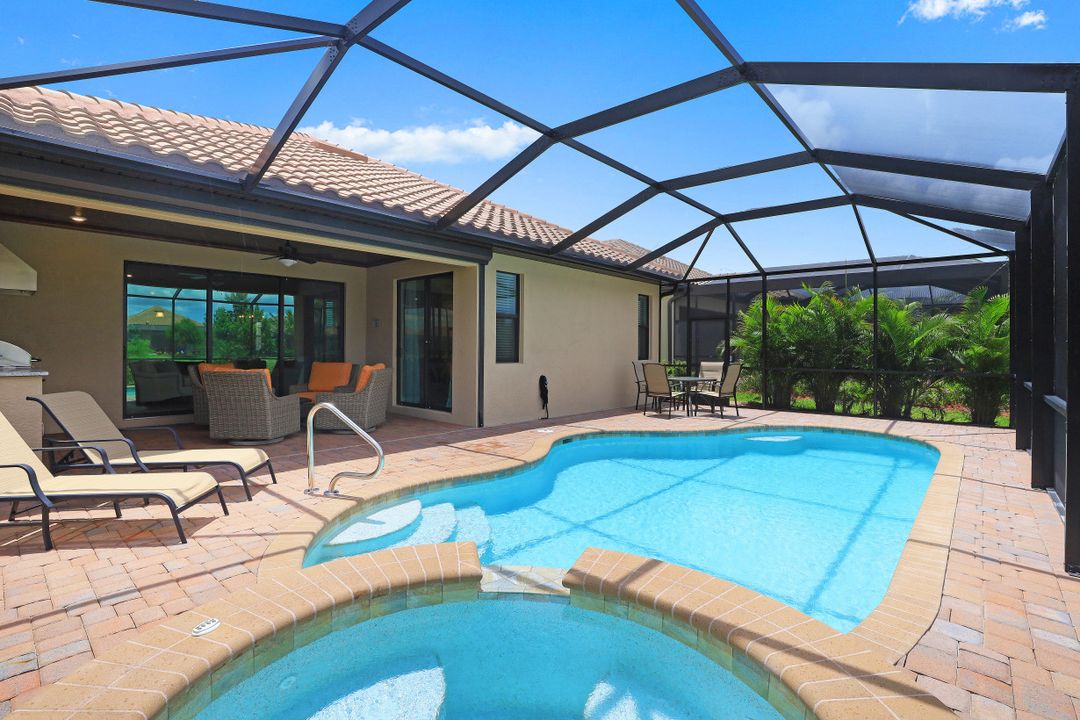 28144 Foxrock Ct, Bonita Springs, FL 34135