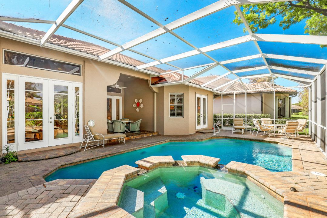 6900 Anthurium Ln, Naples, FL 34113