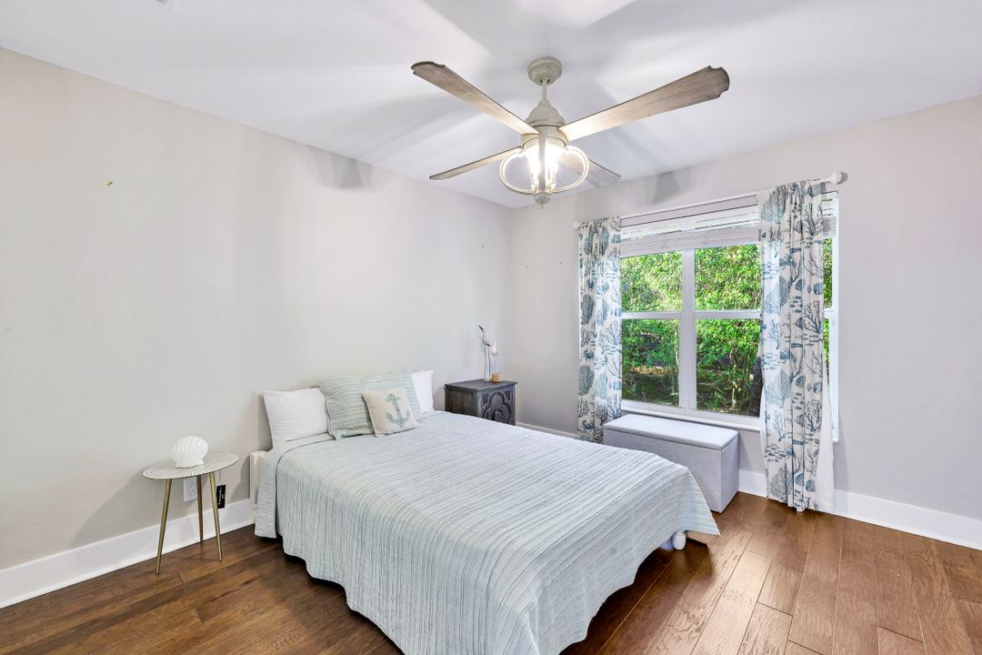 2047 Terrazzo Ln, Naples, FL 34104