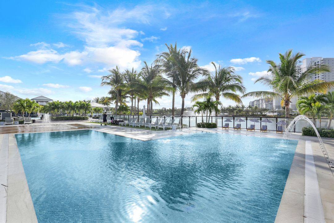 13915 Old Coast Rd #1601, Naples, FL 34110