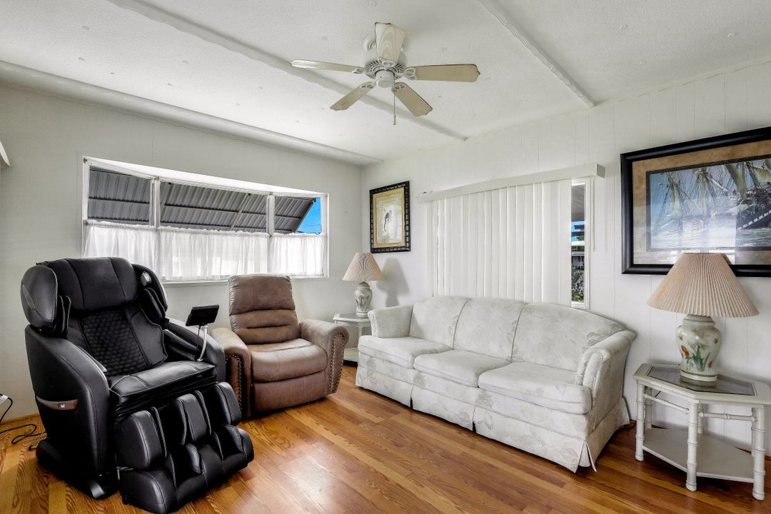 818 Homefolks St, North Fort Myers, FL 33917