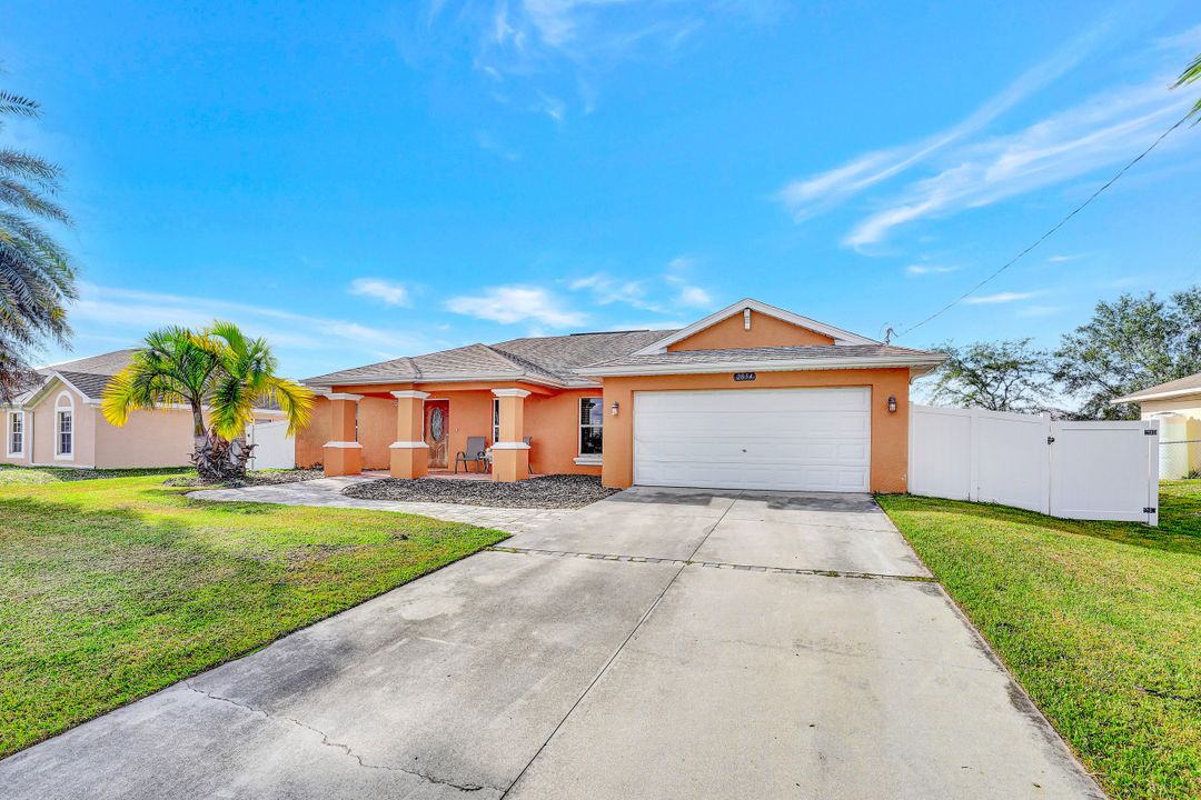 2854 NW 3rd Pl, Cape Coral, FL 33993