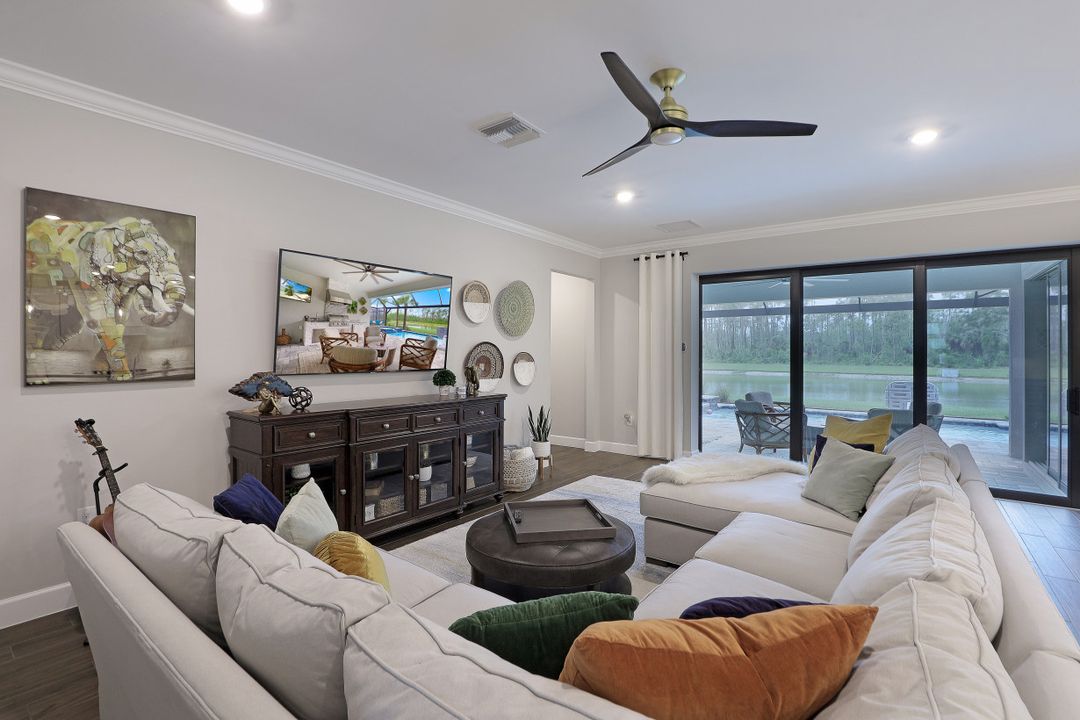 19332 Aqua Shore Dr, Fort Myers, FL 33913