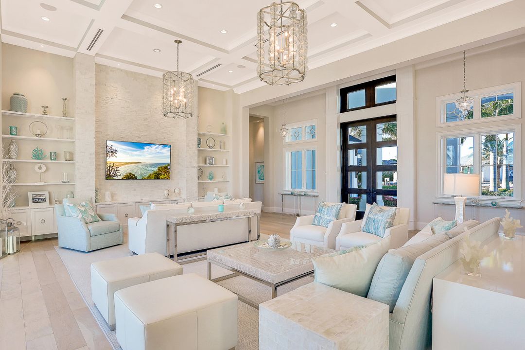 16610 Firenze Way, Naples, FL 34110