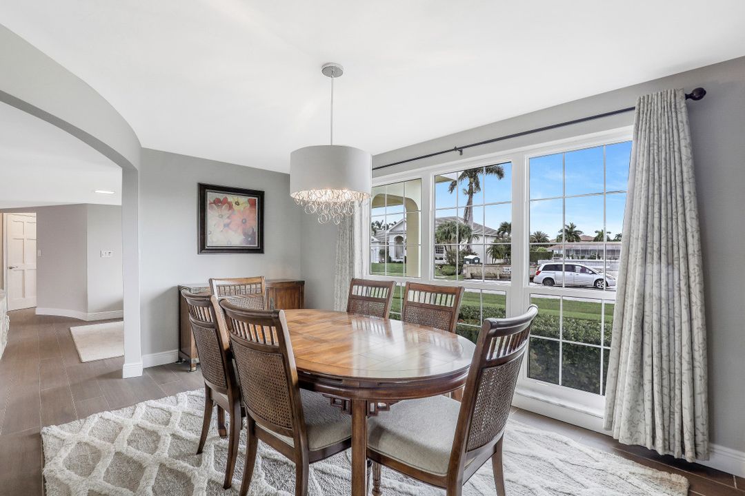 166 Hollyhock Ct, Marco Island, FL 34145