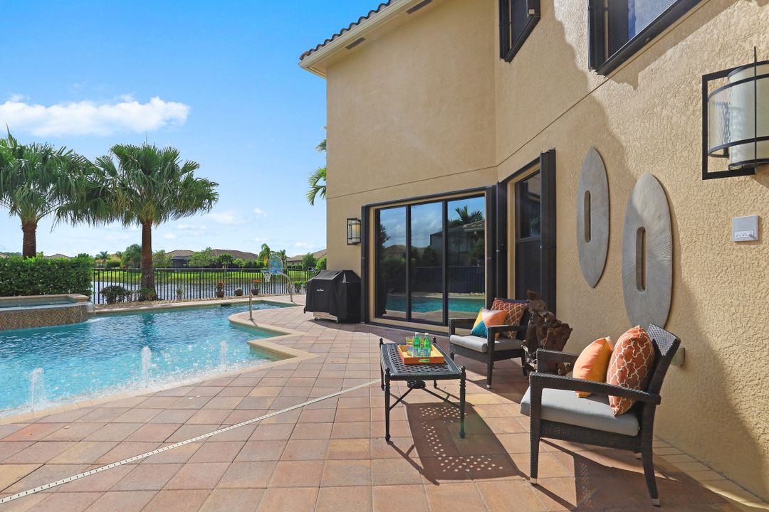 11784 Meadowrun Cir, Fort Myers, FL 33913