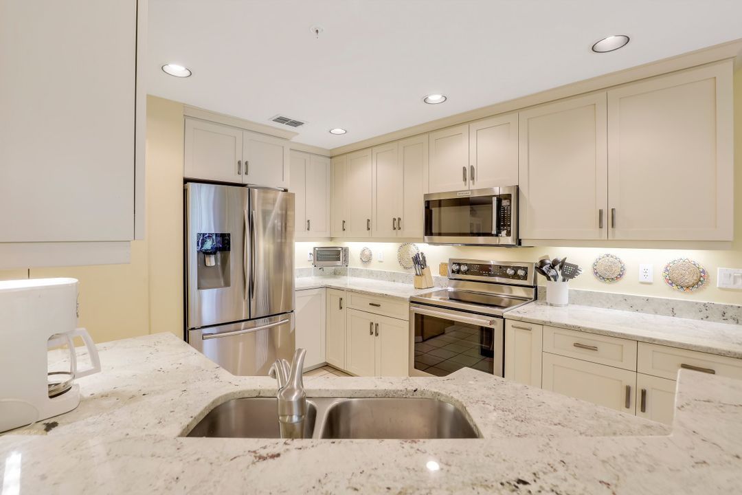 25212 Pelican Creek Cir #102, Bonita Springs, FL 34134